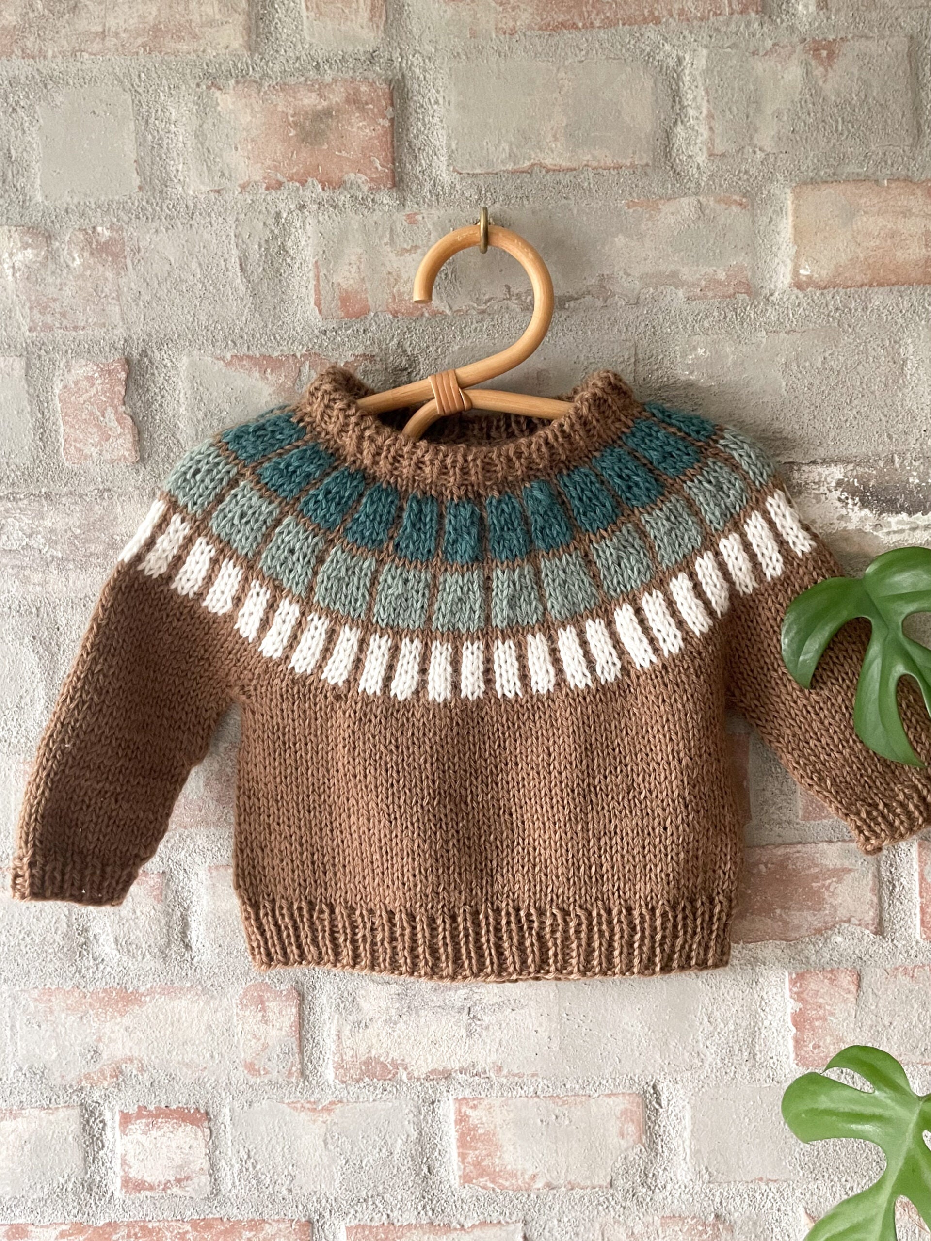 Fannik Sweater